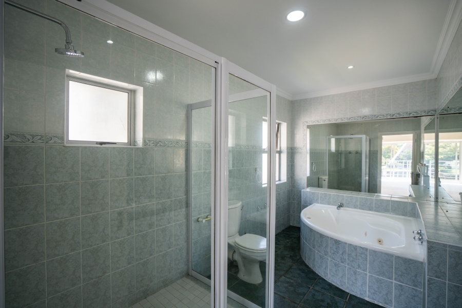 6 Bedroom Property for Sale in Royal Alfred Marina Eastern Cape